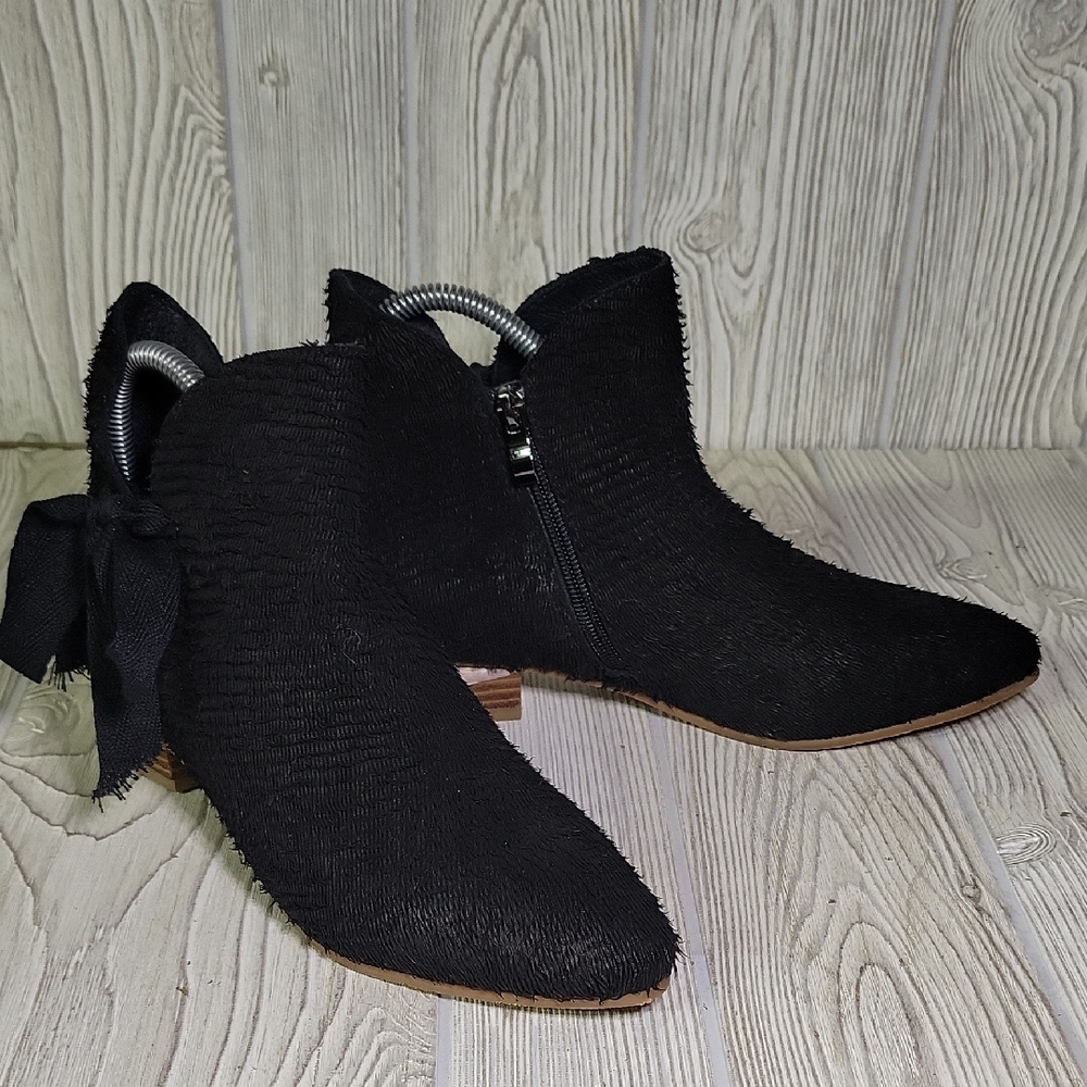 Antelope Linden Black Leather Ankle Booties Womens Size 38 US Size 7-7.5 NEW